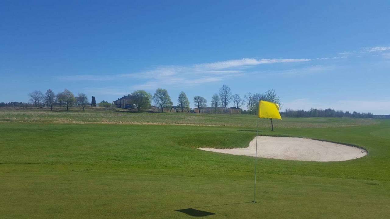 Melleruds Golfklubb Bed & Breakfast Exterior photo